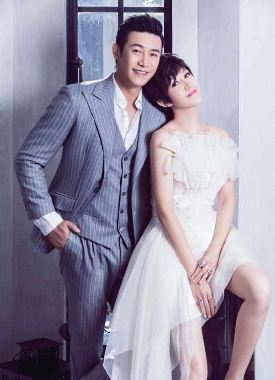 爆料娱乐圈模范夫妻,娱乐圈模范夫妻的甜蜜真相揭露  第3张